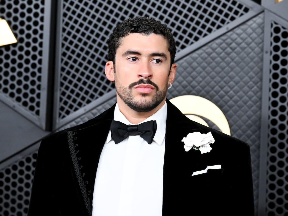 Confunde a Bunbury con Bad Bunny y se equivoca comprando entradas para su concierto: "Es el destino"