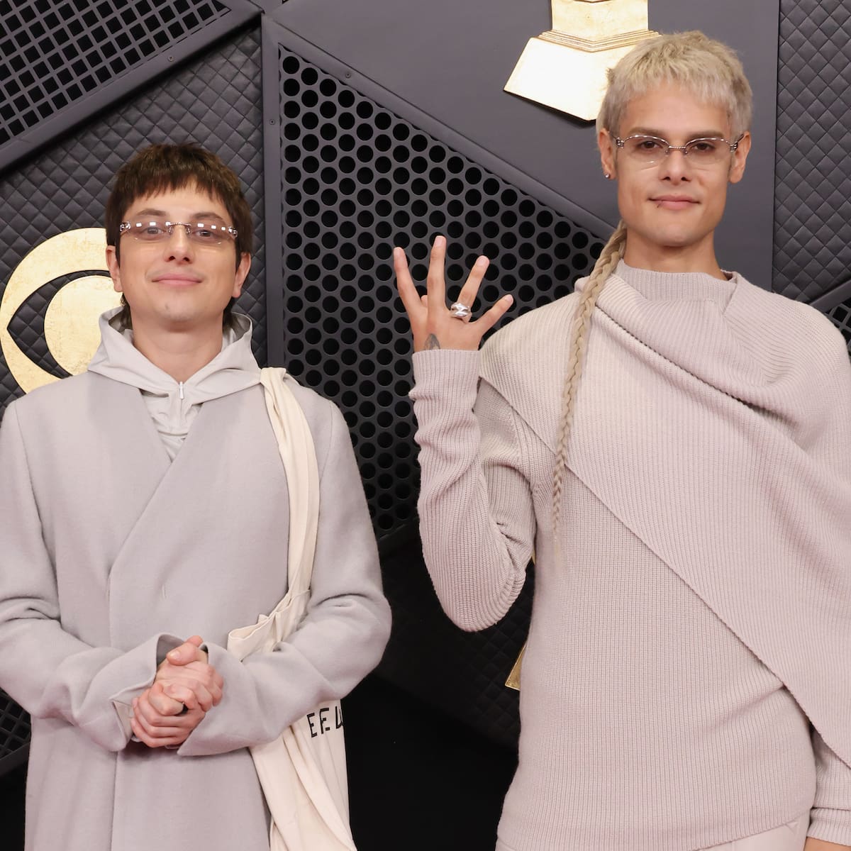 Sting, Ca7riel y Paco Amoroso nos enseñan a realizar una escucha consciente con su canción 'Hasta Jesús tuvo un mal día'