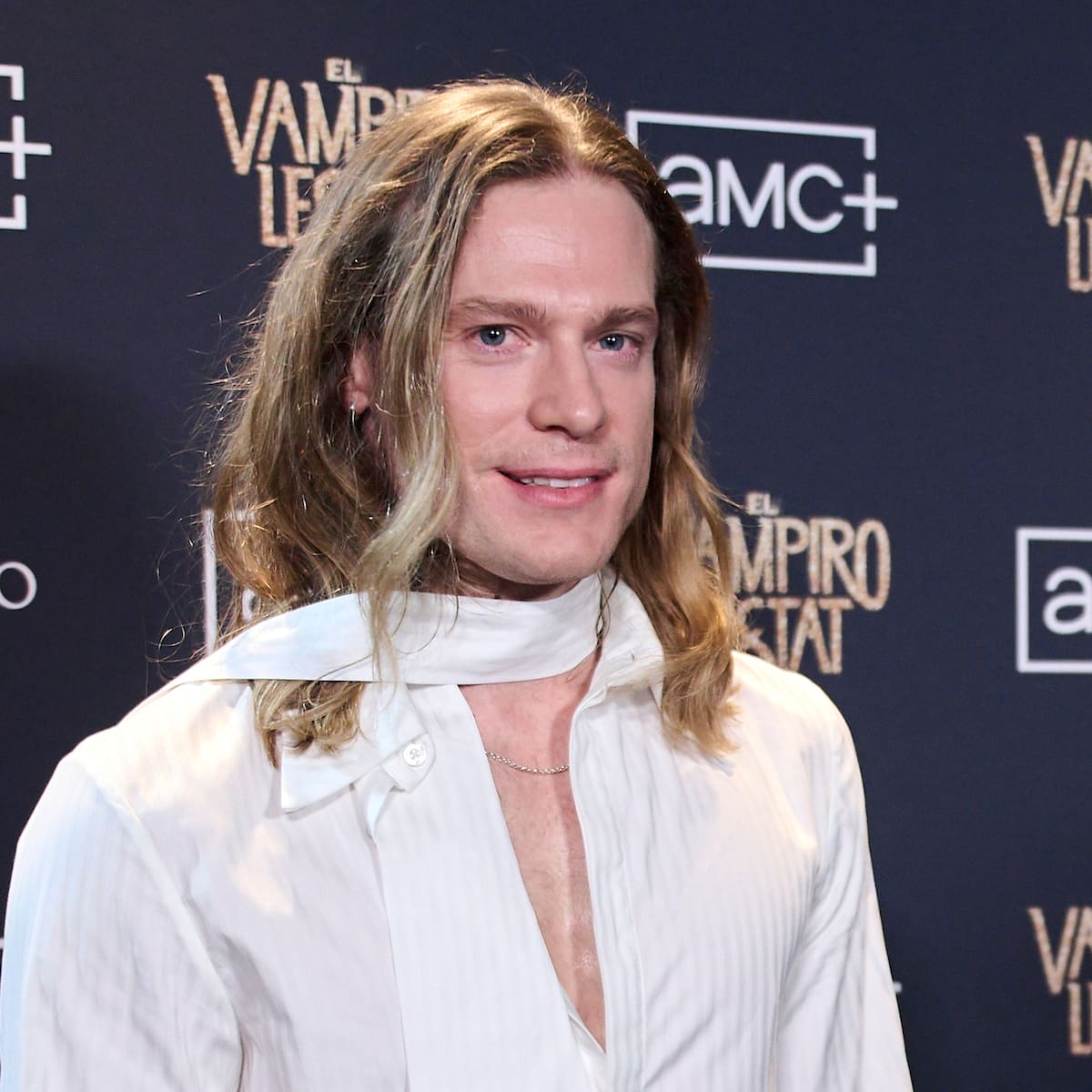 Sam Reid (El vampiro Lestat) se declara fan de Rosalía: “Sería una vampira excepcional”