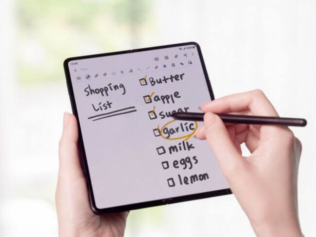 Soporte para el S-Pen en el nuevo Fold.