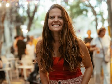 ‘Y si vuelve un general’, la canción política que ha reunido a 60 cantantes, actores, poetas e ilustradores