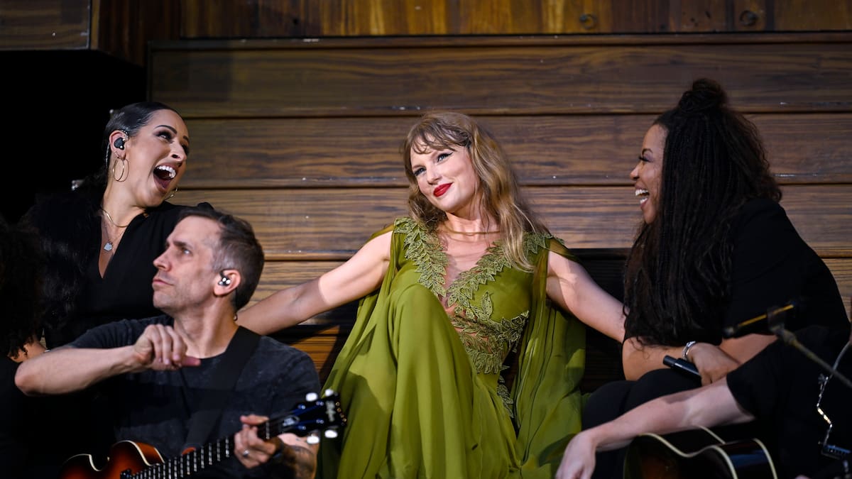 Taylor Swift se convierte por segunda vez en la artista más joven en incorporarse al Salón de la Fama (esta vez de Nashville)