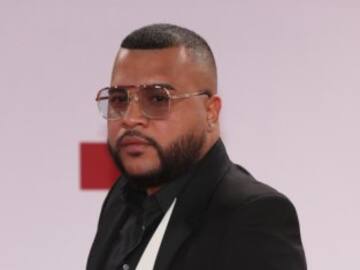 Dímelo Flow invita a Rauw Alejandro, María Becerra, Farruko y más en ‘Suelta’, un remake de los 90