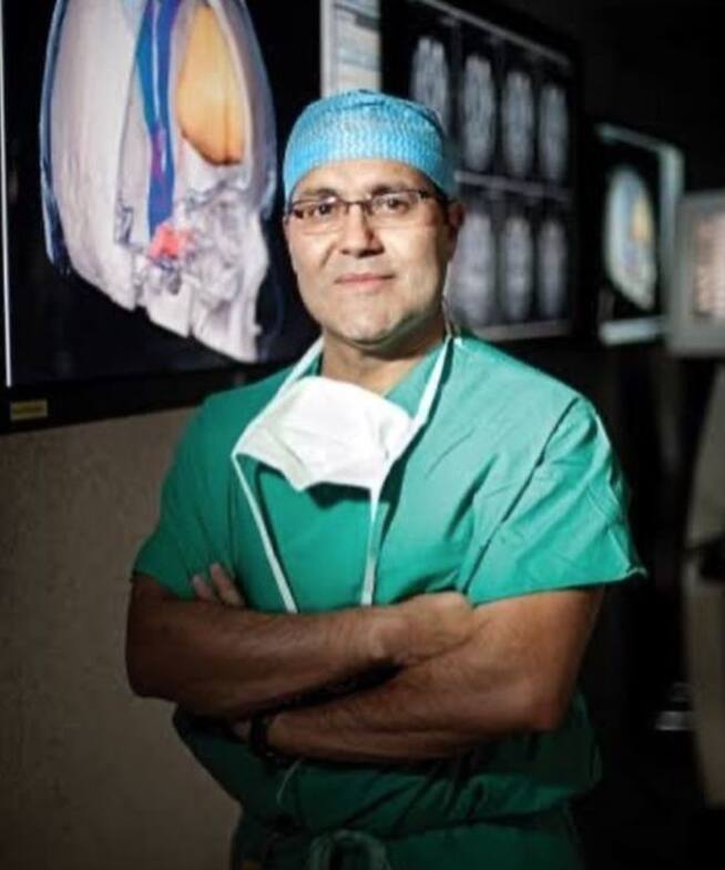 Dr Q, Alfredo Quiñones-Hinojosa, mexicano neurocirujano que Brad Pitt contará su historia