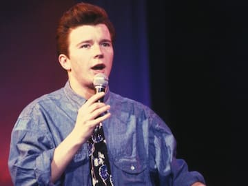 RICK ASTLEY, LA SUPERESTRELLA DE LOS 80 CON ÉXITOS CREADOS 'BAJO DEMANDA'