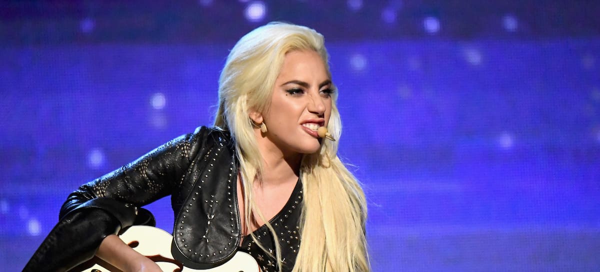 Lady Gaga en los American Music Awards 2016