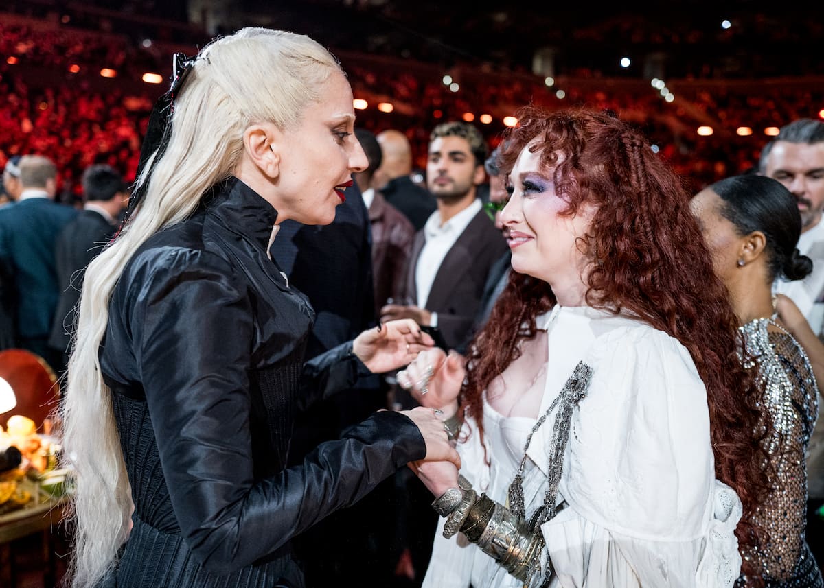 Muchos las consideran madre e hija y tienen un gusto artístico muy similar y rompedor. En más de una ocasión han mostrado públicamente la admiración que se profesan mutuamente, pero la colaboración no acaba de llegar. ¿Será ahora el momento?