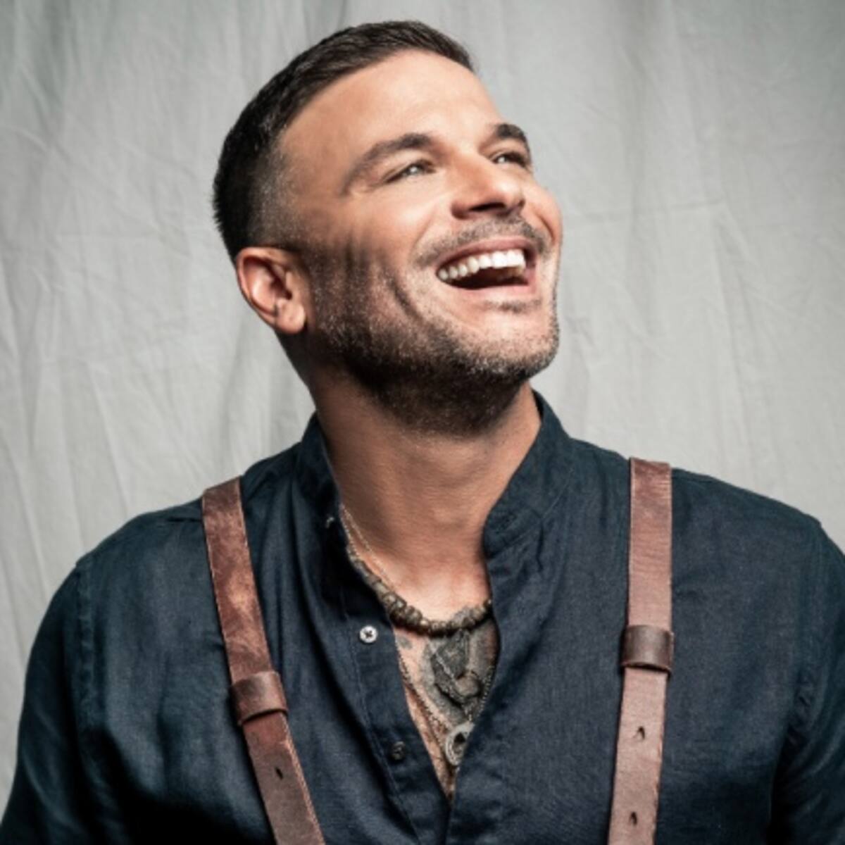 Pedro Capó presenta "MUNAY"