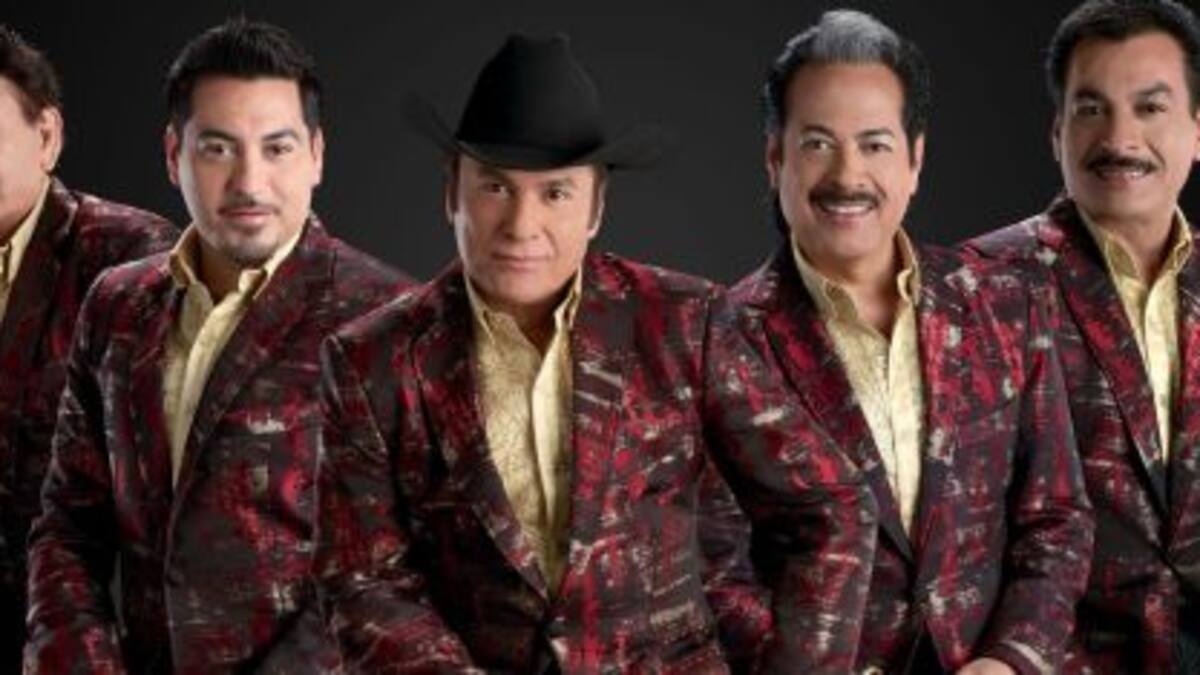 Los Tigres del Norte presentan "Ataúd"