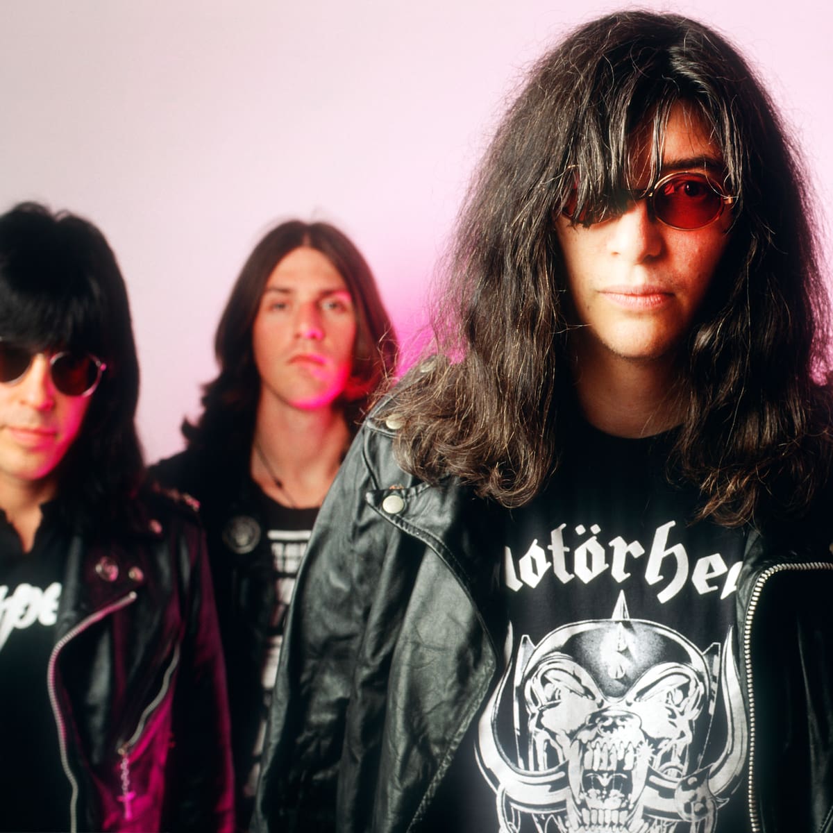 Joey Ramone, 25 años sin la voz improbable que definió el punk