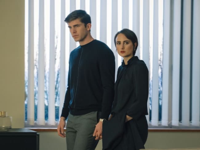 Emilia Lazo (Claudia) y Eric Masip (Artemis) en la primera parte de 'ATDMV'