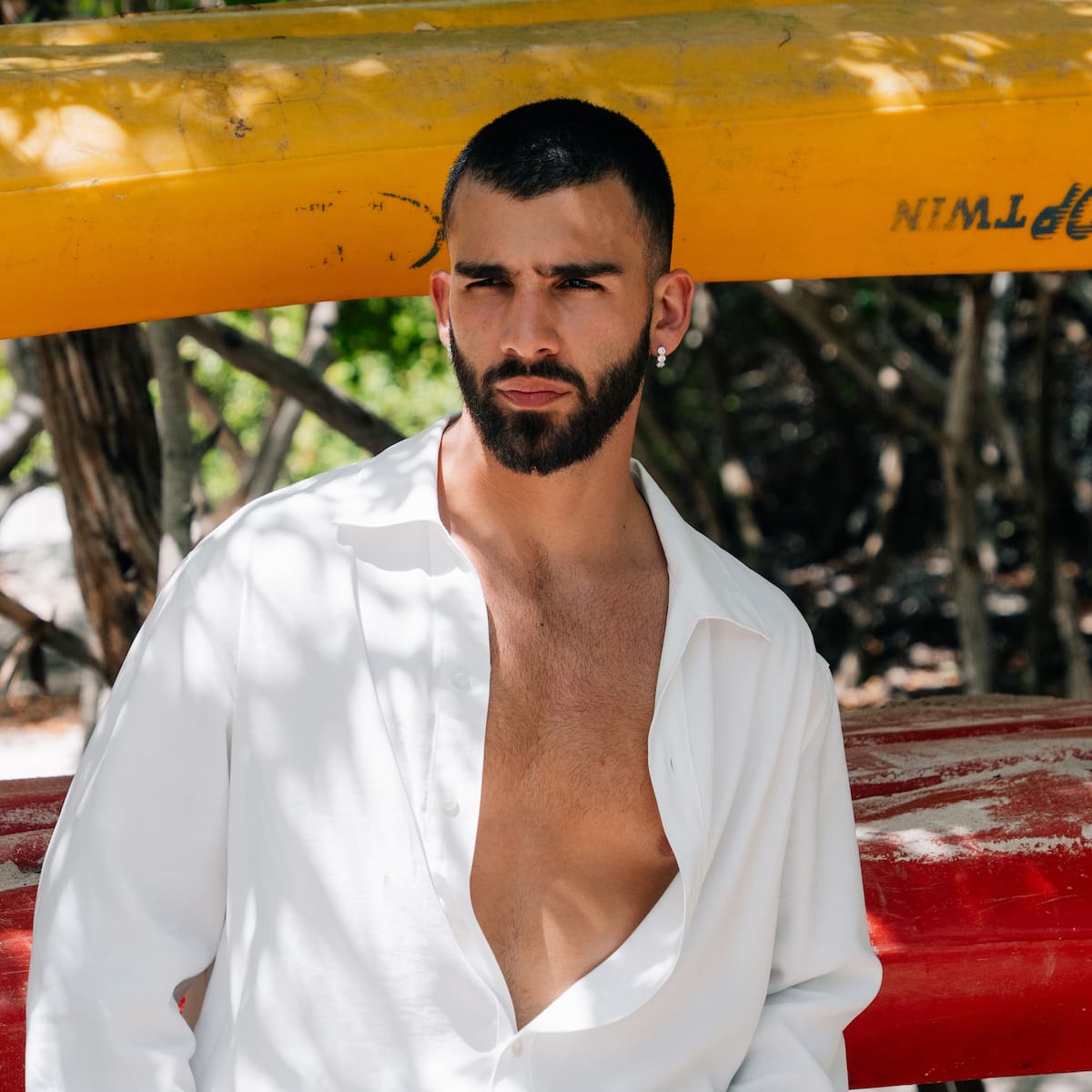 Manuel Turizo se reencuentra con sus raíces en 'Apambichao', un álbum que late al ritmo de Colombia