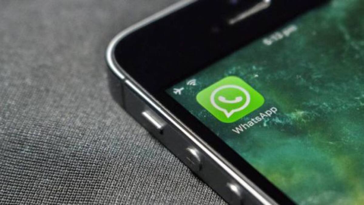 Mirá cómo leer los mensajes de WhatsApp sin conectarte