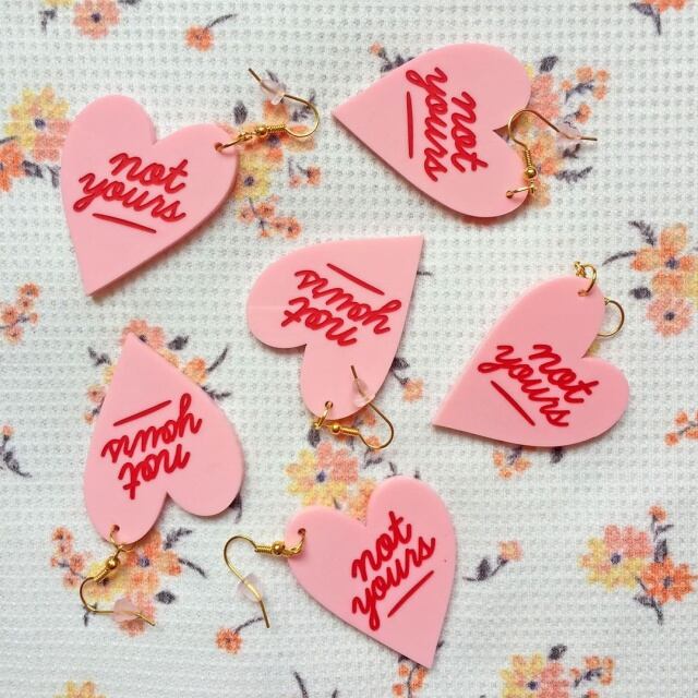 Pendientes de Not yours