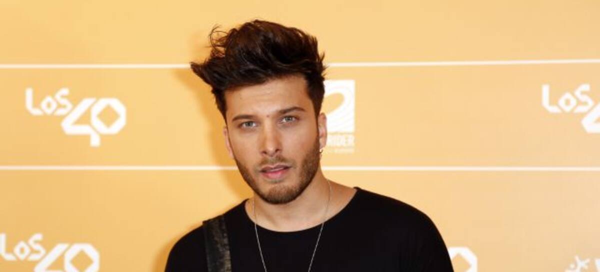 Blas Cantó en la alfombra de LOS40 Primavera Pop.