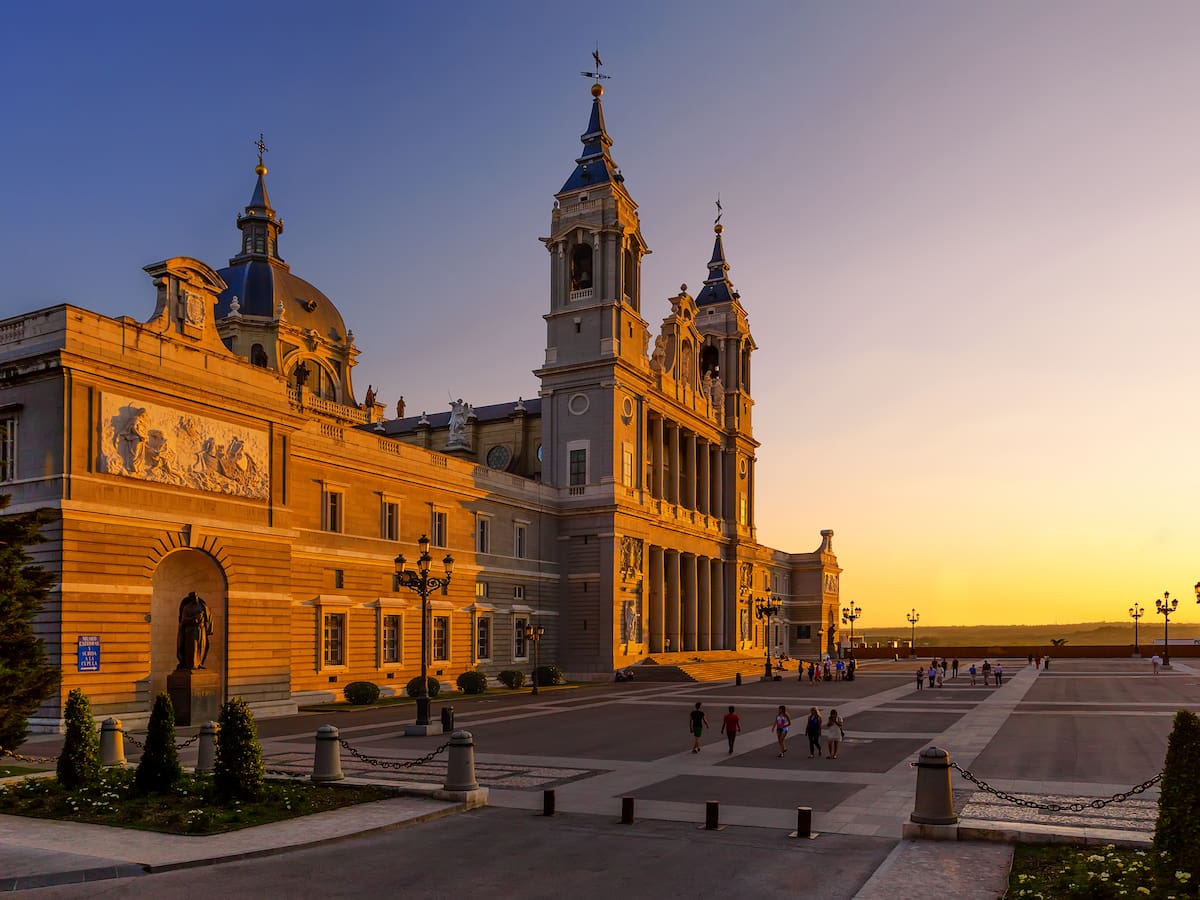 ¿Dónde es festivo el lunes 10 de noviembre en España?