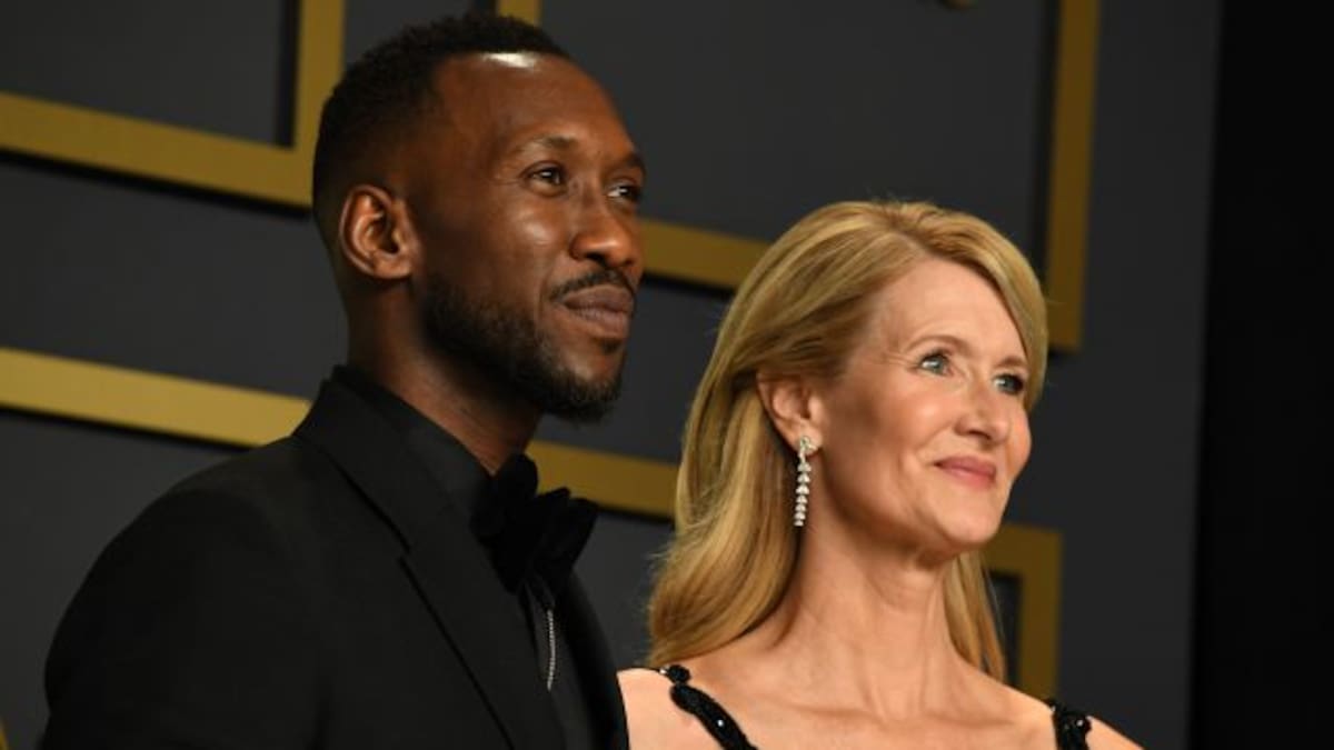 Memes Globos de Oro 2021: Del pelo de Sean Penn al chupito de David Fincher o el marrón de Laura Dern