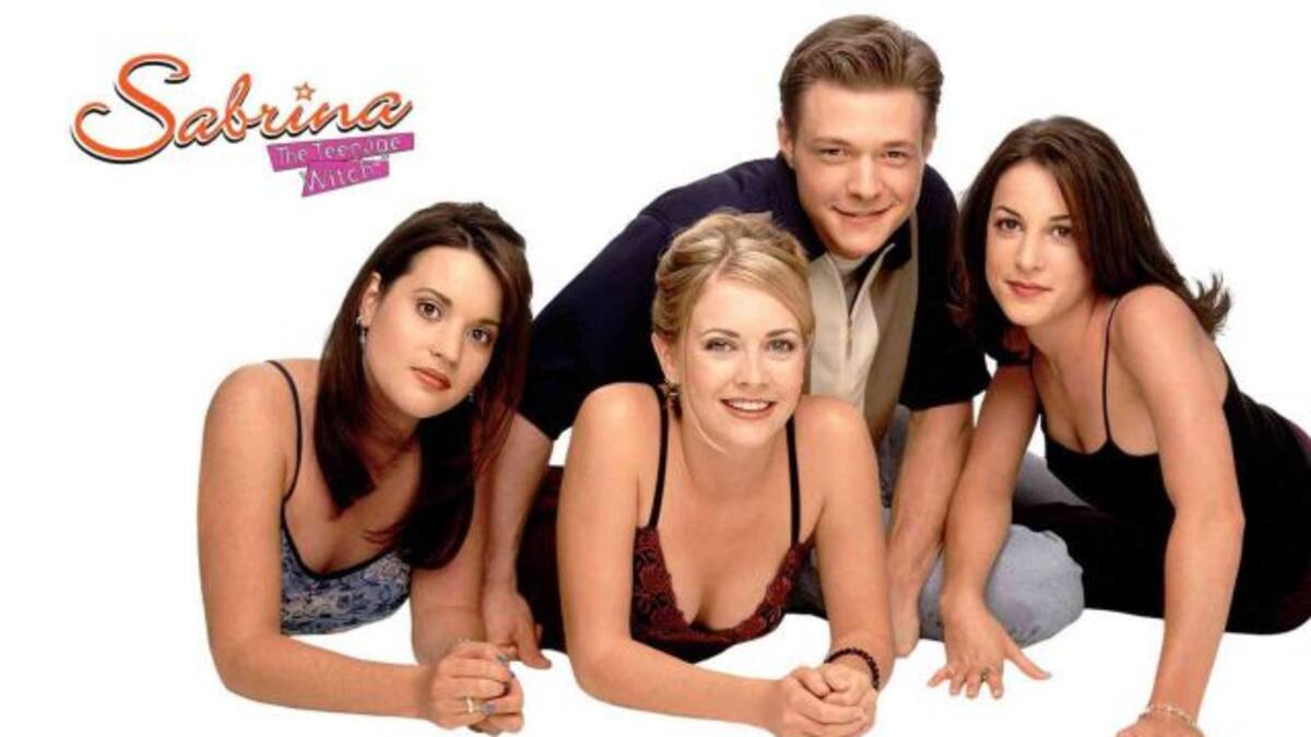 Harvey, de ‘Sabrina, cosas de brujas’, se queda con todo el mundo