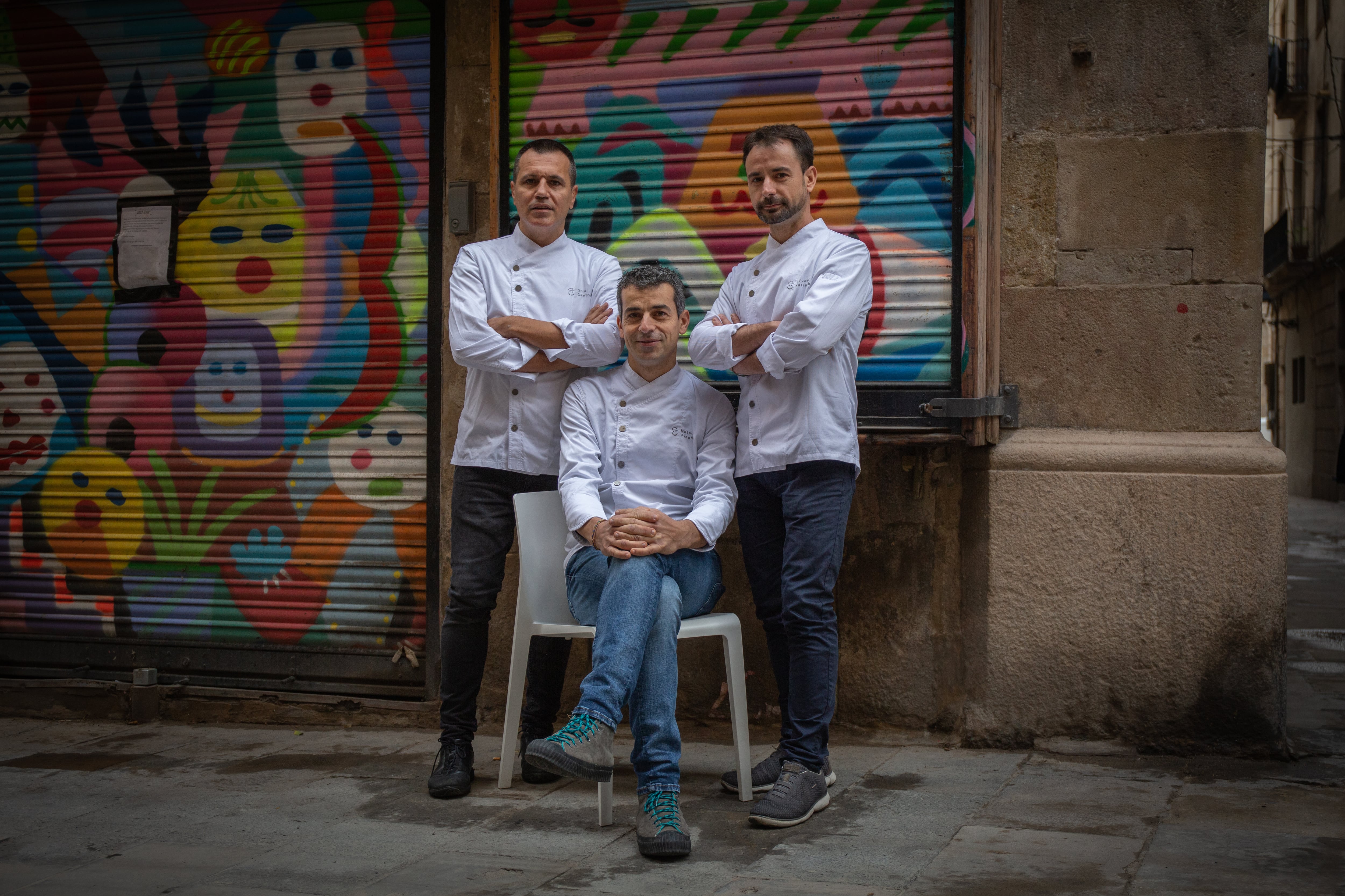 Eduard Xatruch,Oriol Castro yMateu Casañas, chefs del resturante Disfrutar de Barcelona (España).