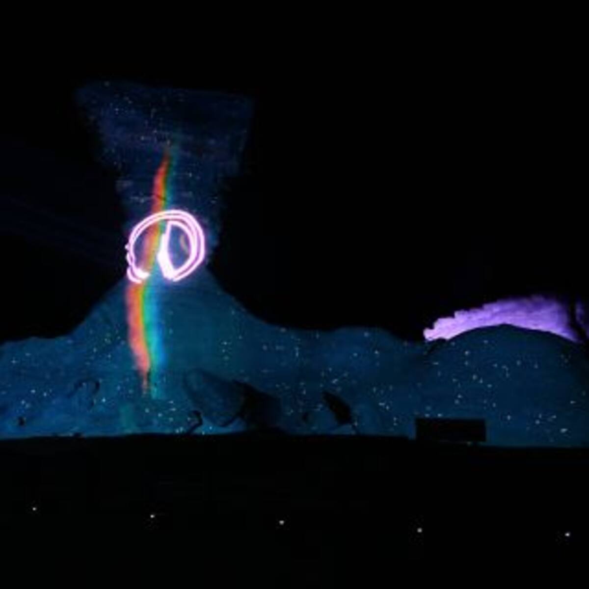 Así fue la preescucha de MOON MUSiC, el nuevo disco de COLDPLAY