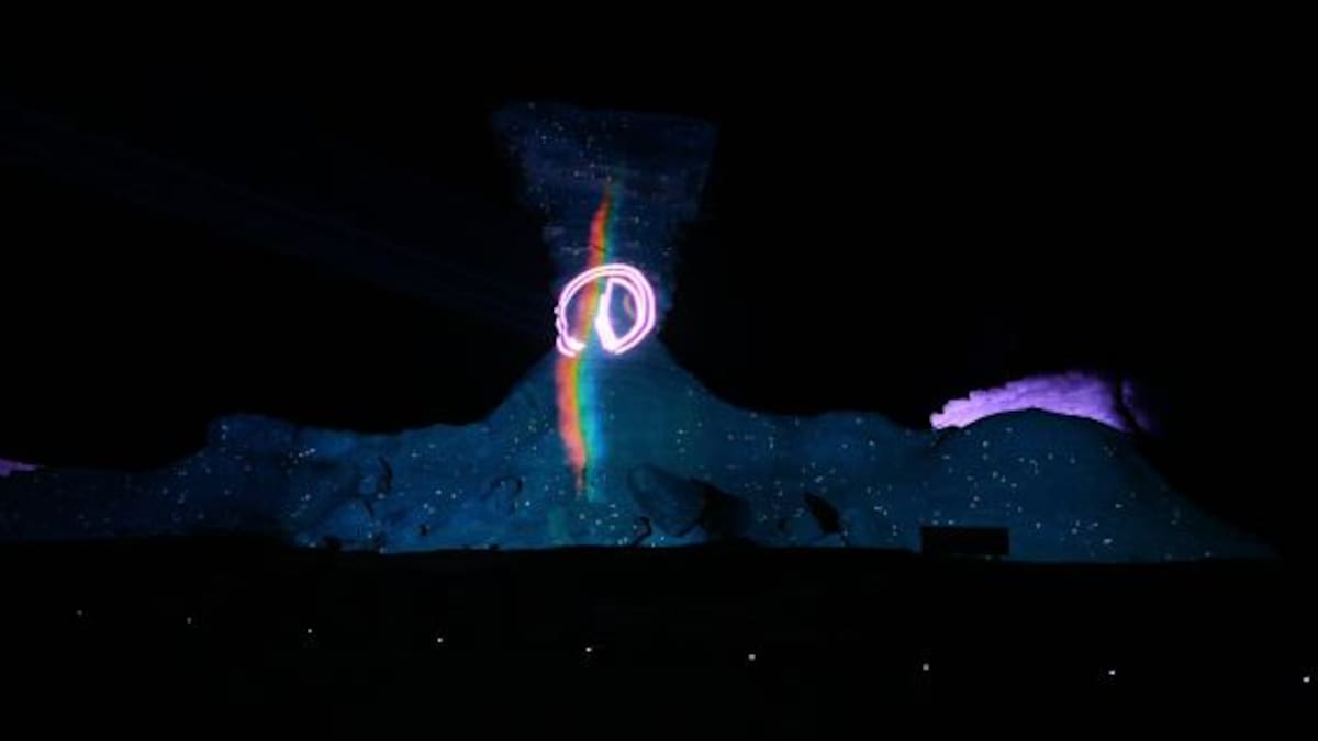 Así fue la preescucha de MOON MUSiC, el nuevo disco de COLDPLAY
