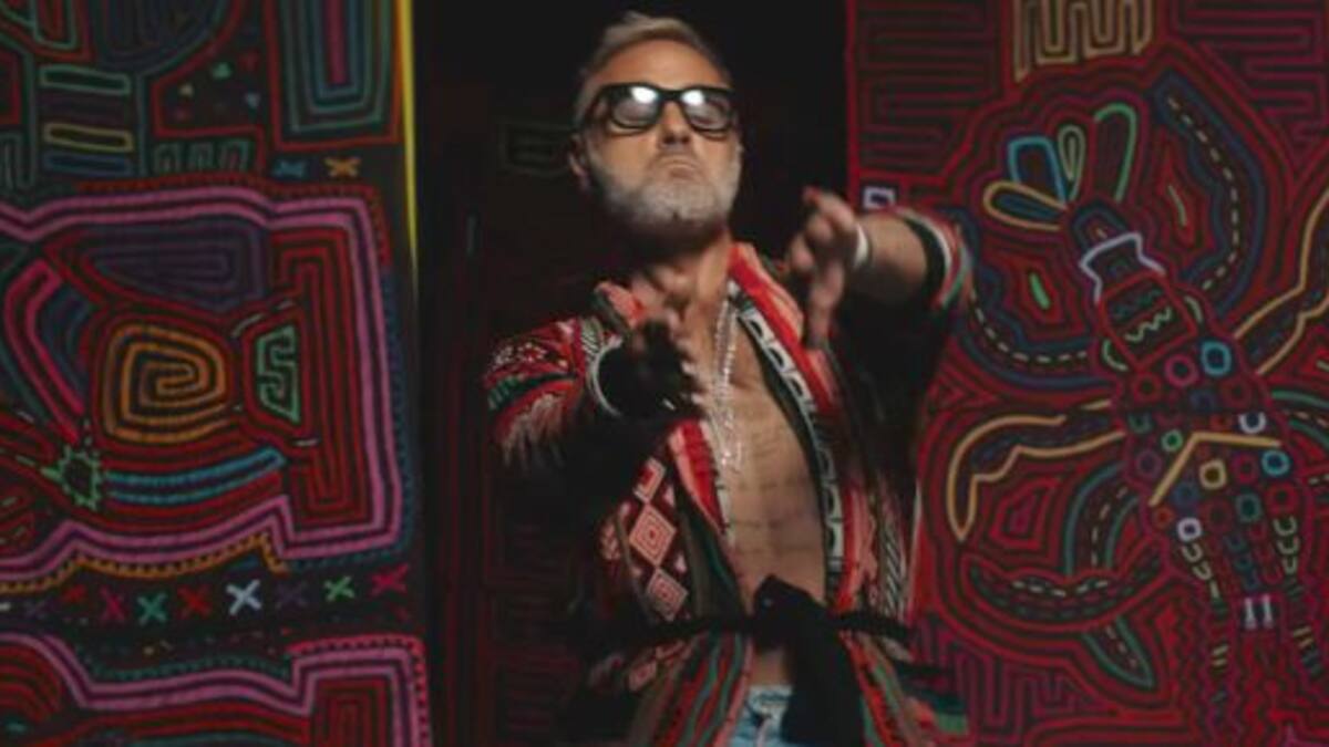 Gianluca Vacchi protagoniza el nuevo video de J Balvin