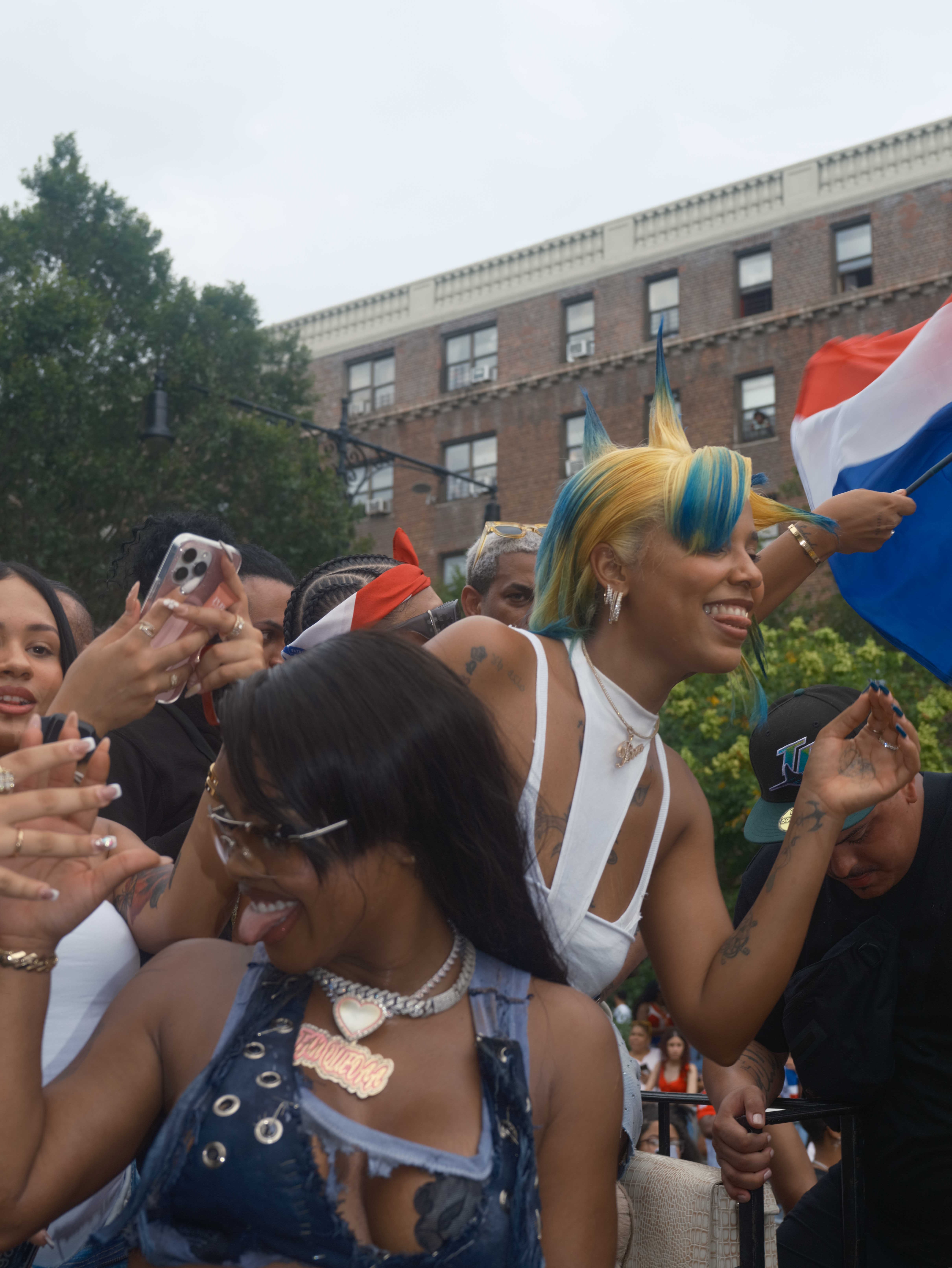 Tokischa y La Mas Doll en las calles de Nueva York