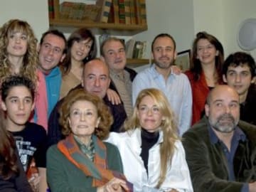 La ‘reunión’ online de Los Serrano por las canciones que salvaron sus vidas