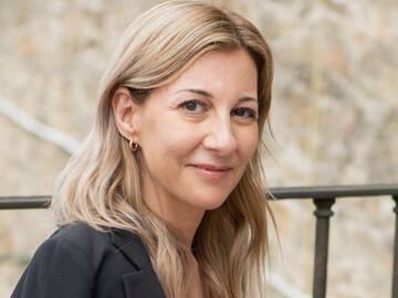 ‘La saga de los longevos’ de Eva Gª Sáenz de Urturi nos inspira 10 preguntas curiosas: Halloween, ‘Vacaciones en el mar’ o Monty Python