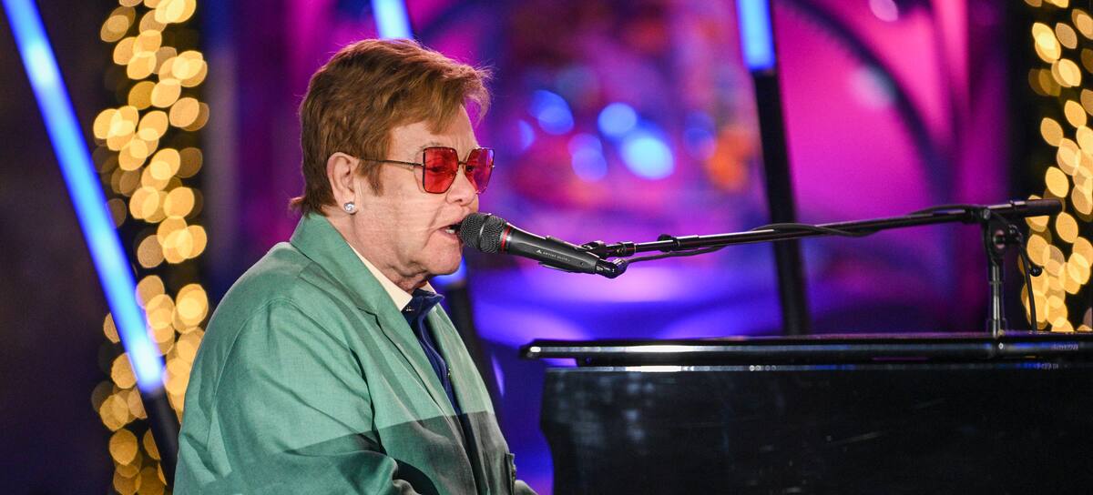 Elton John durante una actuación en noviembre de 2022.