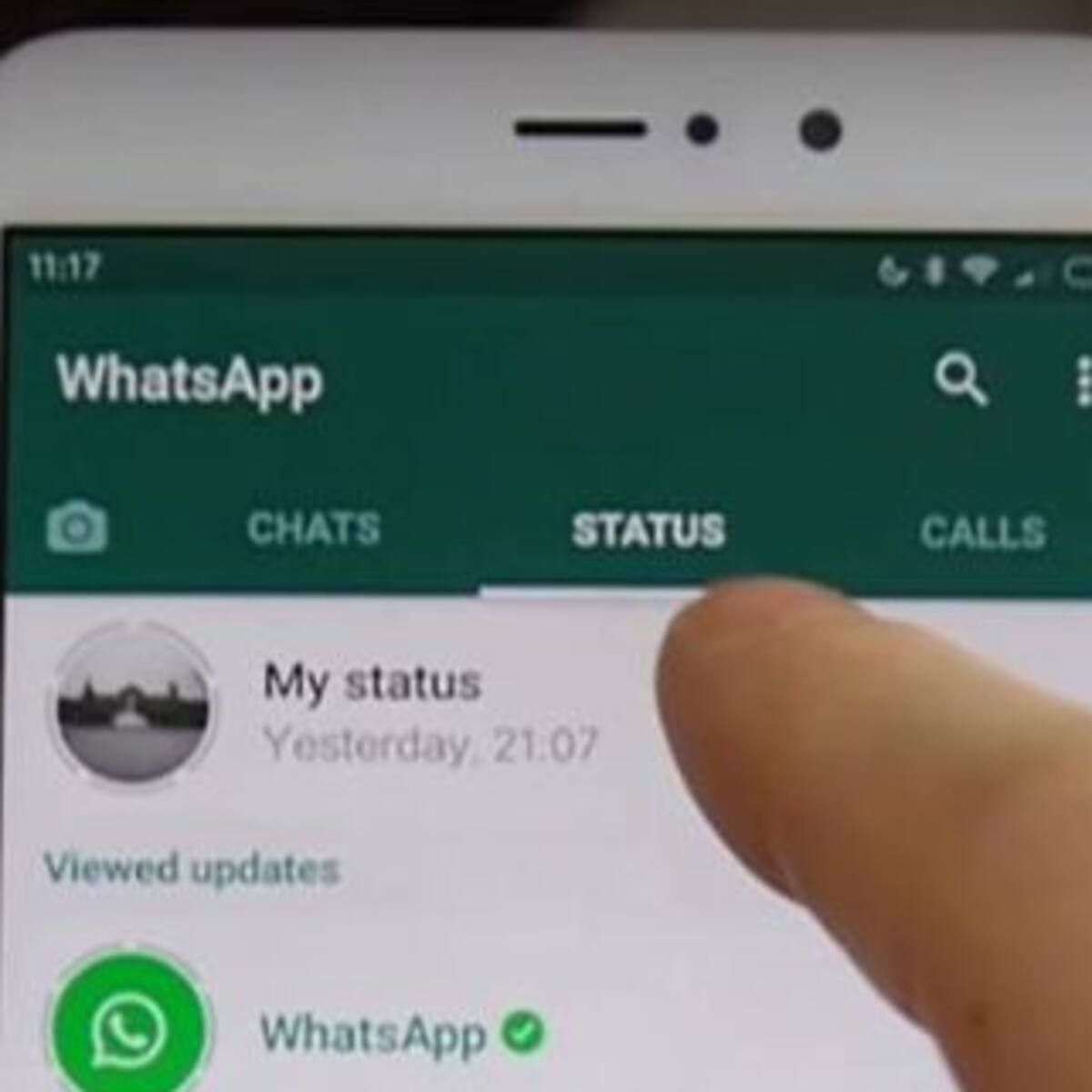 ¿Cómo escuchar un audio de WhatsApp sin que se cierre la aplicación?