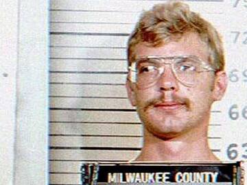Más allá de Jeffrey Dahmer: las series de asesinos de Netflix que más impactan