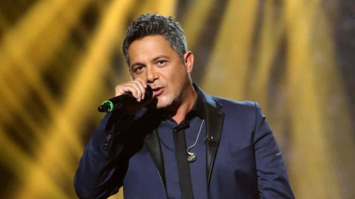 Alejandro Sanz ofendido porque Maluma cantó una de sus canciones