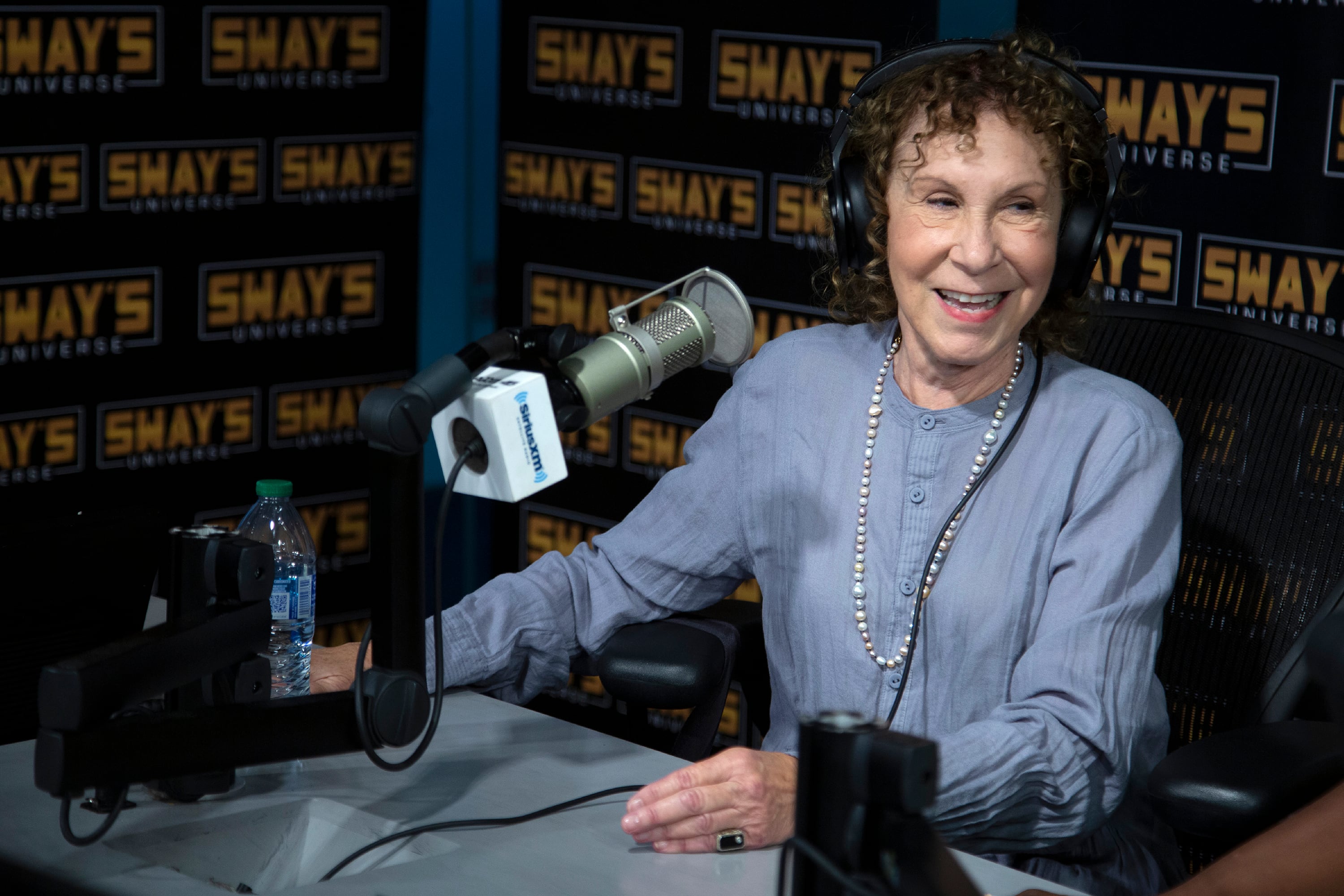 Rhea Perlman