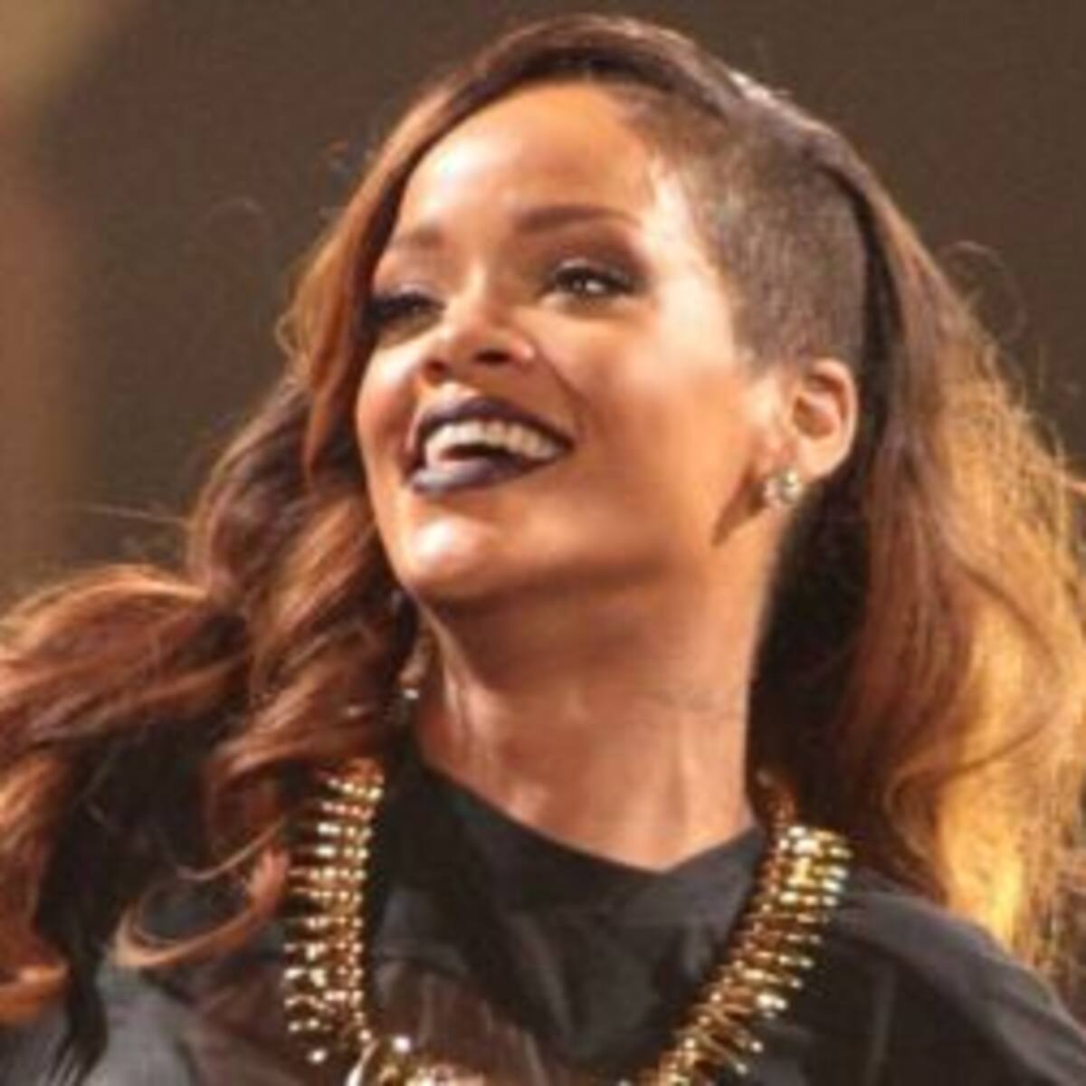 La estatua gigante de Rihanna es muy rara