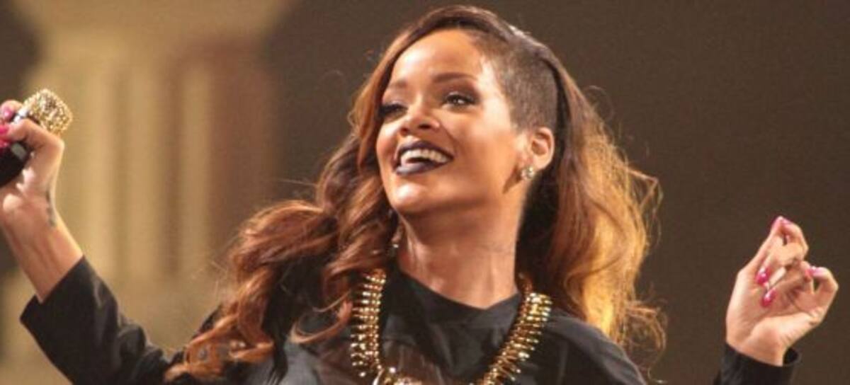 La estatua gigante de Rihanna en Berlín
