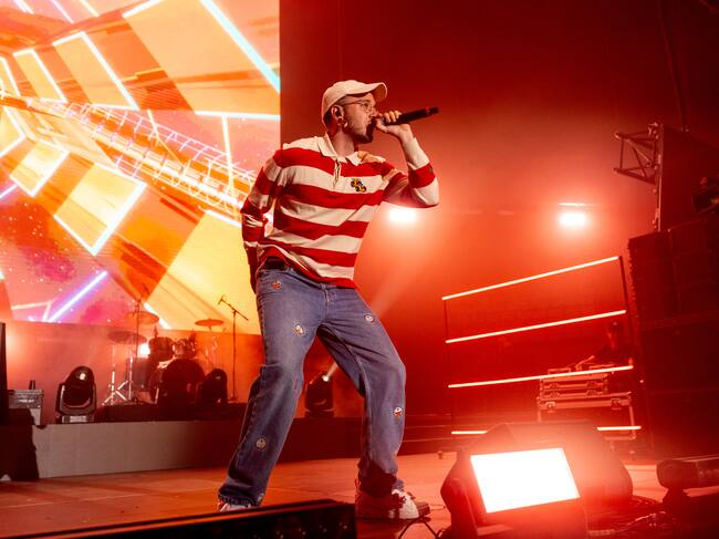 Lildami ha presentado 'El ball de la civada', 'M'es igual' y 'Supermercat' en LOS40 Primavera Pop Badalona y ha hecho un guiño a ese pop urbano catalán.