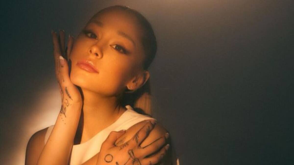Ariana Grande se sacude de críticas por su nuevo tema