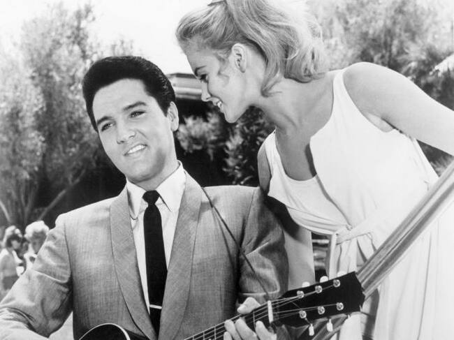 Elvis Presley y Ann-Margret en la película &#039;Viva Las Vegas&#039; de 1964.