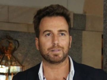 Mediaset ficha a Raúl Prieto, (Sálvame) tras problemas con la productora de La Isla de las Tentaciones