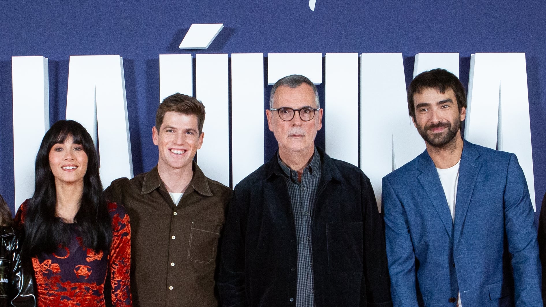 Jorge Motos, Jelen Garcia, Aitana, Miguel Bernardeau, Eduard Cortes, Aitor Luna y Luis Zahera en el photocall de &#039;La Última&#039;. / Pablo Cuadra/Getty