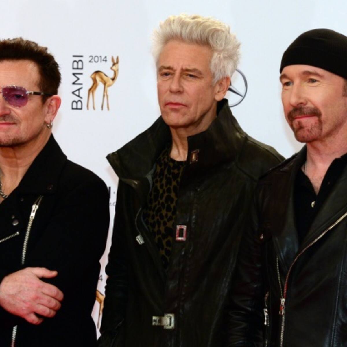 U2 estrena Blackout