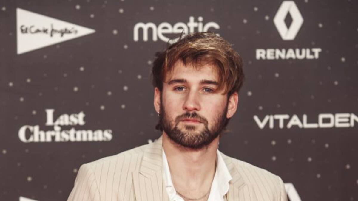 Dani Fernández cumple años y recibe un regalazo en compañía de Lola Índigo, Álvaro Soler y muchos más