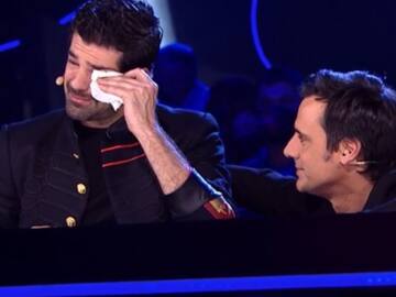 "Me ha tocado": Miguel Ángel Muñoz se emociona con una actuación en The Dancer y rompe a llorar