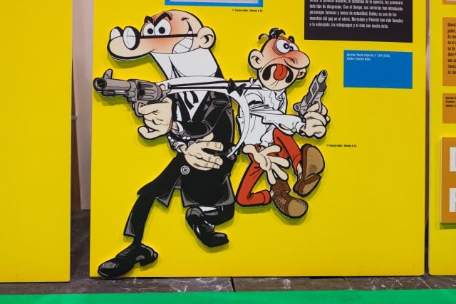 Mural dedicado a &#039;Mortadelo y Filemón&#039; en el Salón del Cómic de Madrid 2022. 