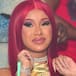 Cardi B combate el acné con ayuda de sus seguidores