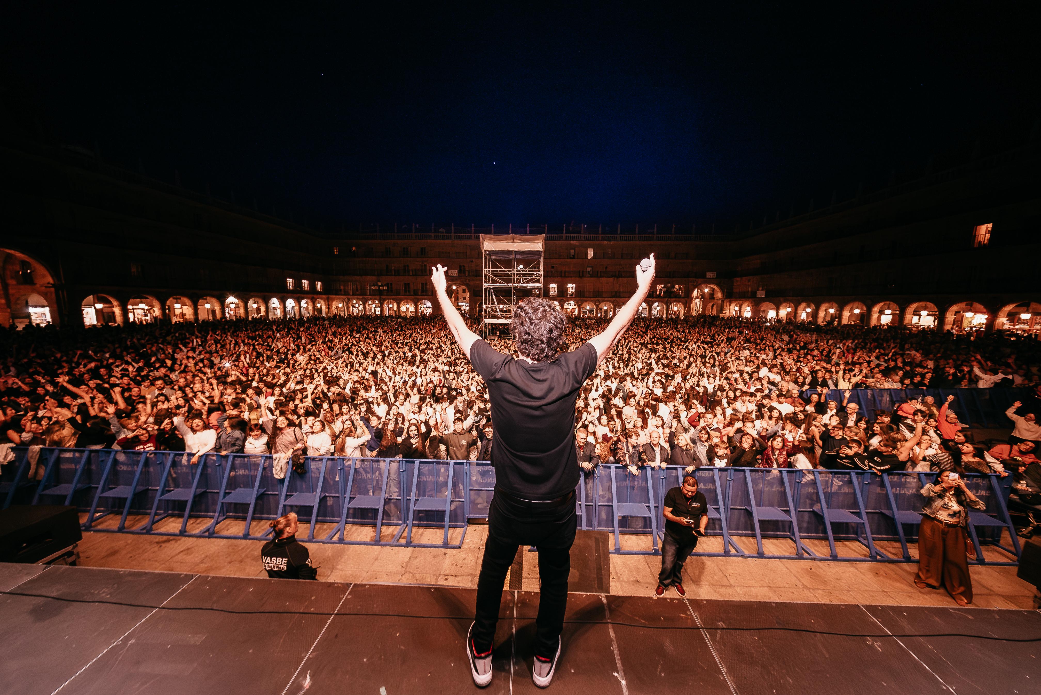 Dani Moreno &quot;El Gallo&quot; pone en pie a la ciudad de Salamanca con LOS40 Sessions