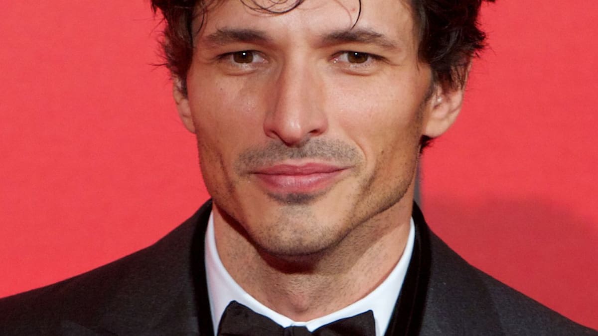 La forma de despertarse de Andrés Velencoso que cualquiera envidiaría