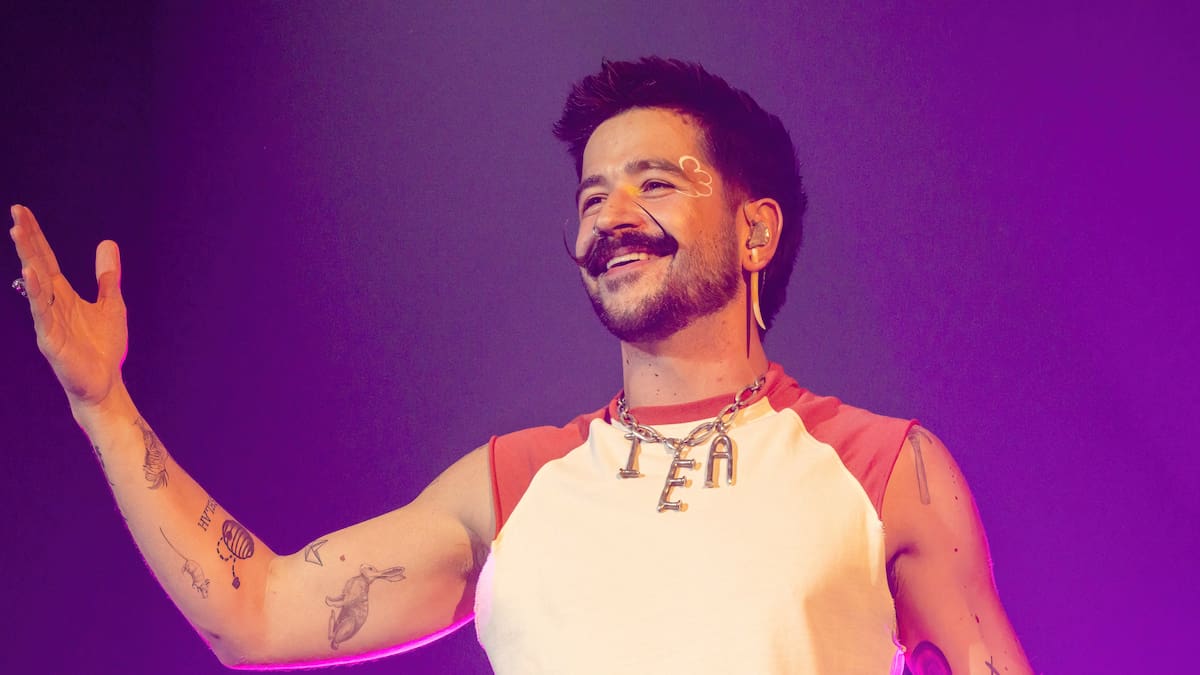 Así suena 'El Árbol', una de las canciones de Camilo incluida en su disco 'Para cuando sean mayores'
