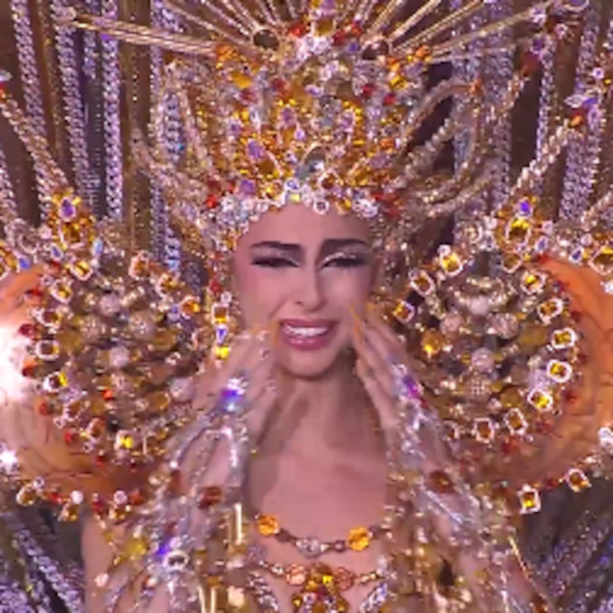 Carla Castro, nueva Reina del Carnaval de Tenerife 2026: así ha sido su fantasía 'Icónica'